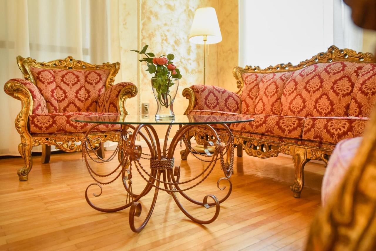 The Museum - Wonderful Super Central Apartment Bucarest Extérieur photo