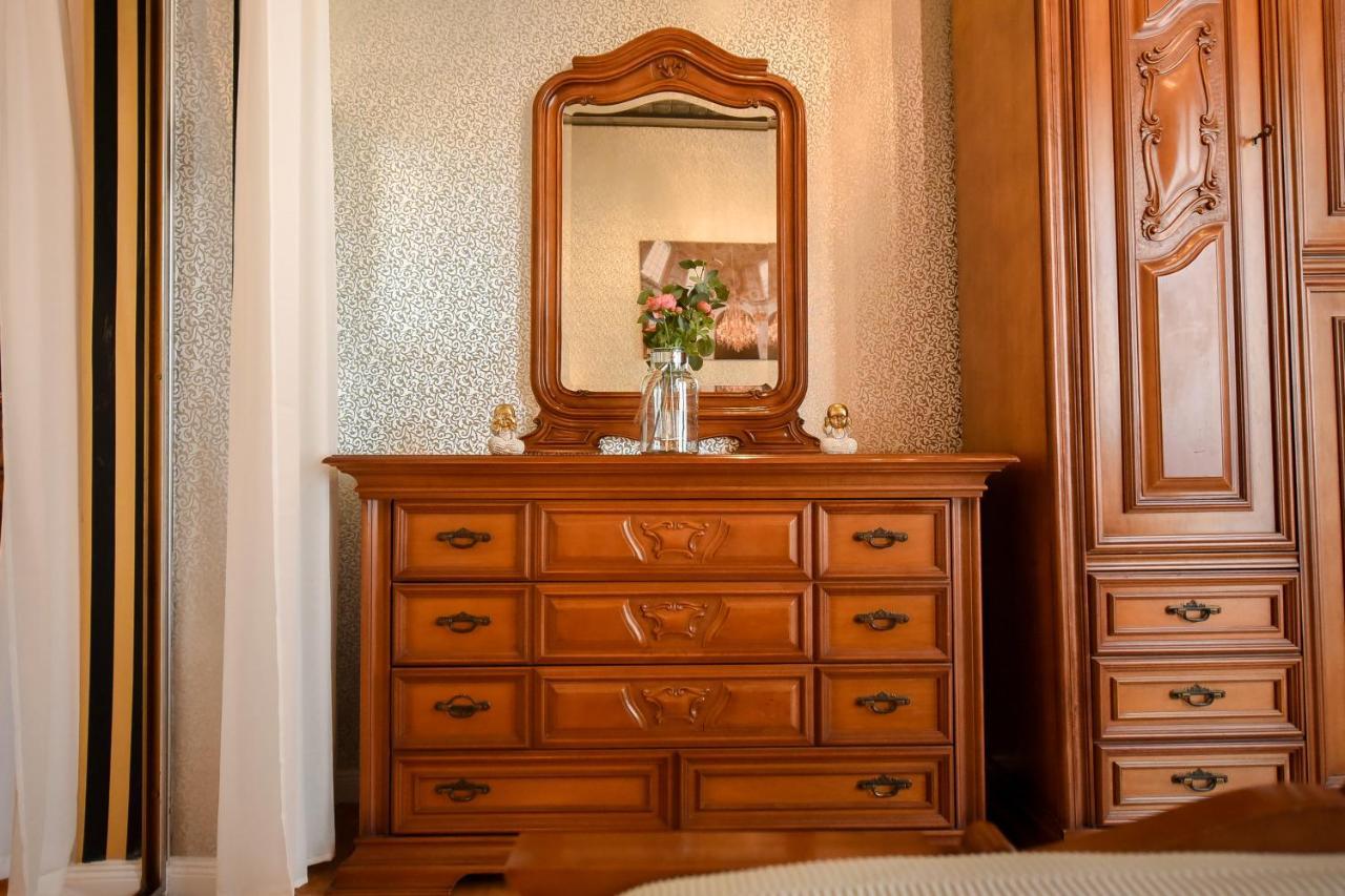 The Museum - Wonderful Super Central Apartment Bucarest Extérieur photo