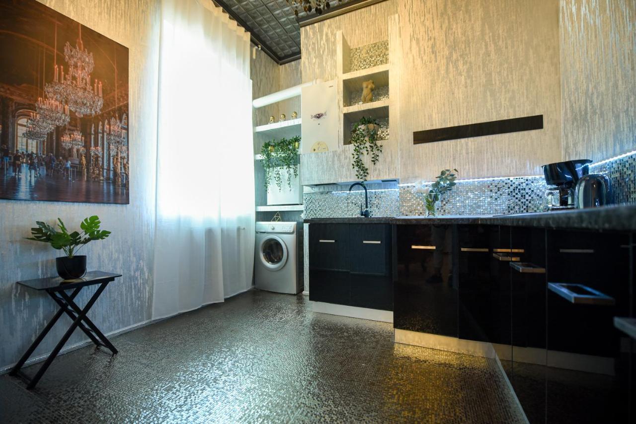 The Museum - Wonderful Super Central Apartment Bucarest Extérieur photo